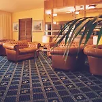فندق Savoy 4*
