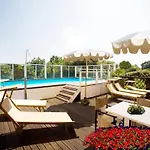 Hotel Savoy