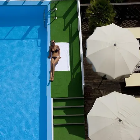 Savoy Otel 4*
