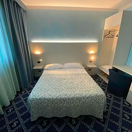 Savoy Отель