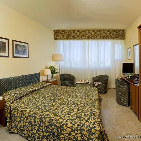Otel Savoy 4*